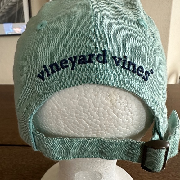 Vineyard Vines Hat - Picture 3 of 8